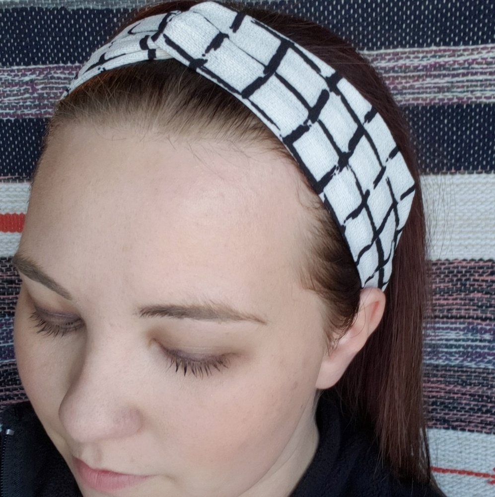 Checkered printed non-slip headband yoga